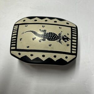 Soapstone trinkets box
